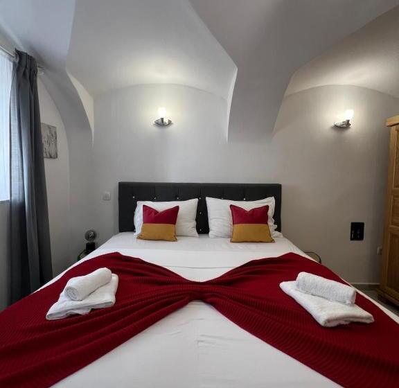 اتاق کلاسیک چهارنفره, Valent Ljubljana