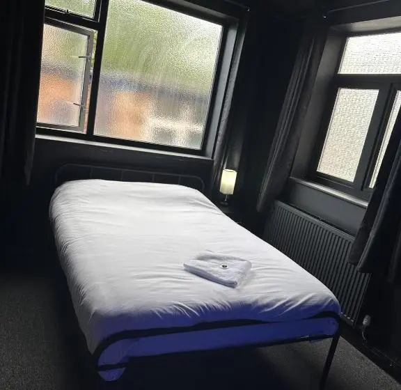Habitació Estàndard Bany Compartit, Digz