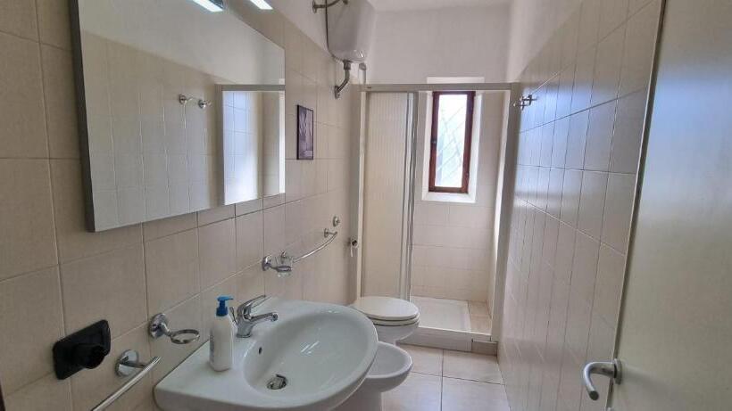 غرفة قياسية سرير كينج, Villa Red Melons