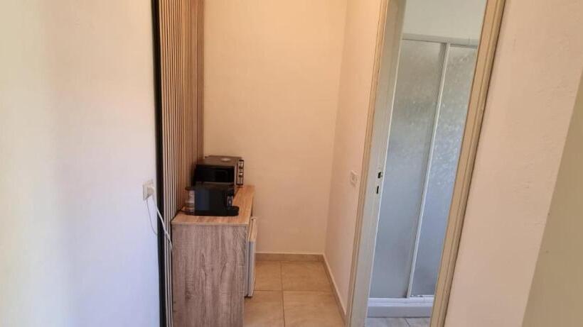 غرفة قياسية سرير كينج, Villa Red Melons