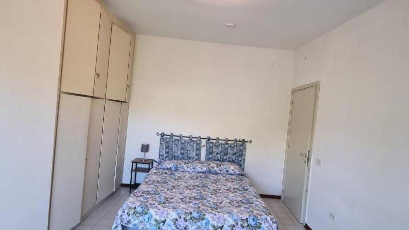 غرفة قياسية مطلّة علي الحديقة, Villa Red Melons