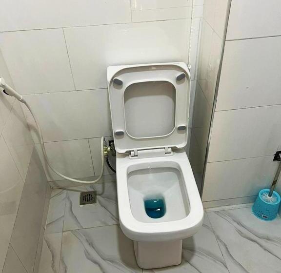 اتاق لوکس یک تخته, Ayinde Homes