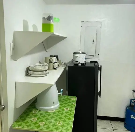 ３ベッドルームアパートメント, Flora S Place In Winland Towers Condominium