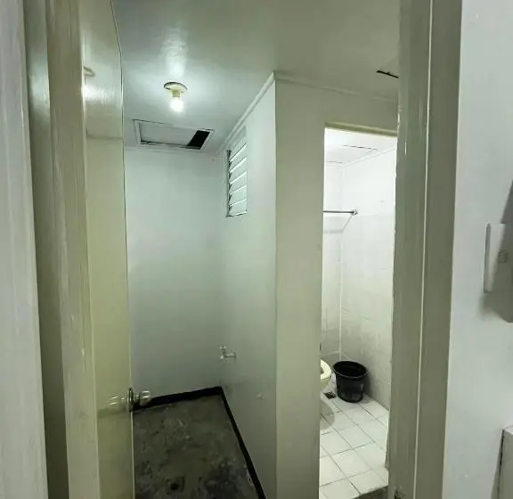 ３ベッドルームアパートメント, Flora S Place In Winland Towers Condominium