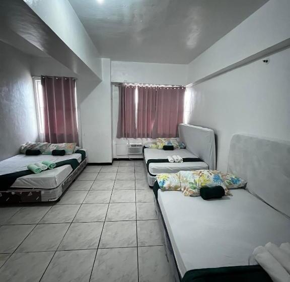 침실 3개 아파트, Flora S Place In Winland Towers Condominium