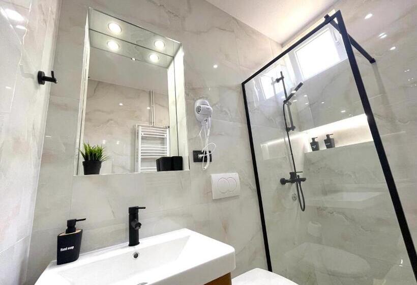 اتاق سوپریور, Laguna Apartments