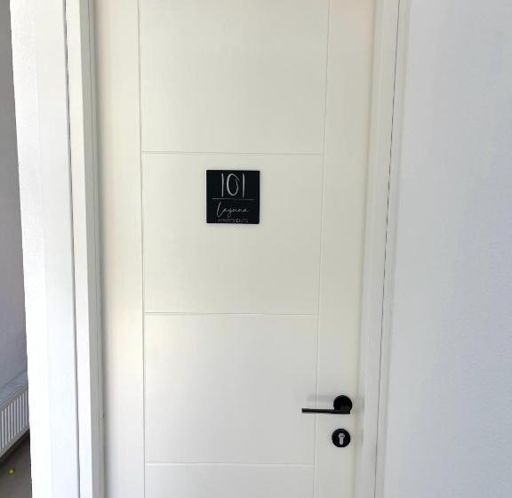 اتاق سوپریور, Laguna Apartments