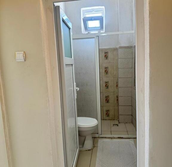 Suite with lake view, Uluyol Stone House