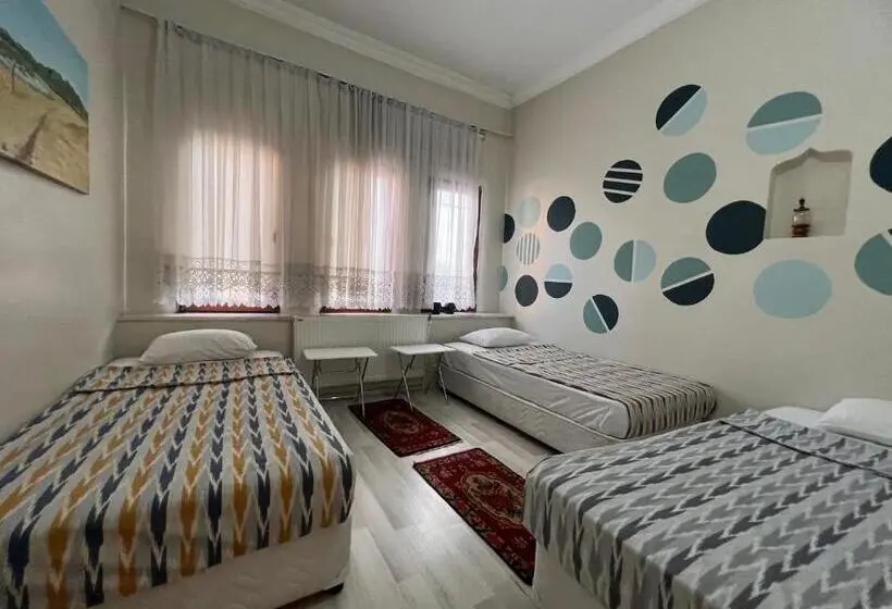 Suite with lake view, Uluyol Stone House