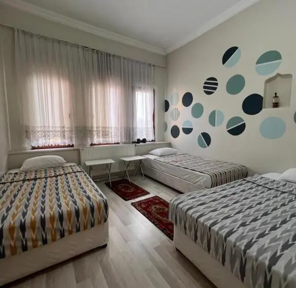 Suite with lake view, Uluyol Stone House