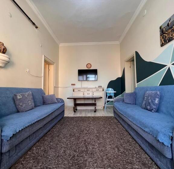 Suite with lake view, Uluyol Stone House