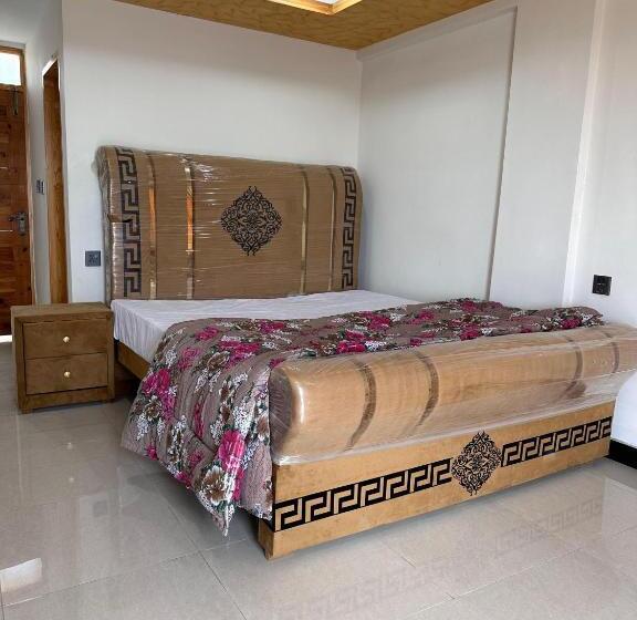 اتاق استاندارد با تخت بزرگ, Vacations Inn Hotel And Restaurant