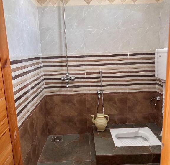 اتاق استاندارد با تخت بزرگ, Vacations Inn Hotel And Restaurant