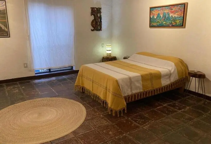 اتاق استاندارد با سرویس بهداشتی مشترک, Casa Café Arte