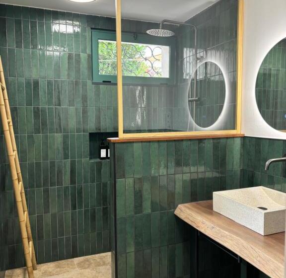 غرفة قياسية مطلّة علي البحر, Maison Lumio