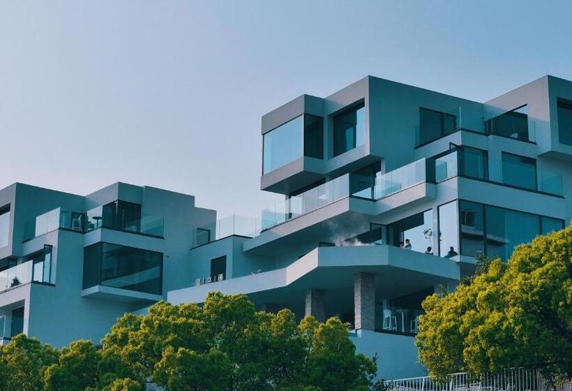 Standardrum King Size Säng, 画本里民宿