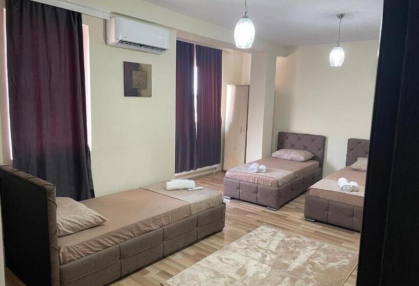 اتاق استاندارد سه نفره, Balkan