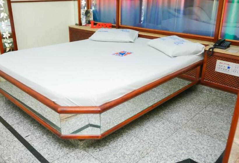 اتاق اکونومی, Blue Star Rio