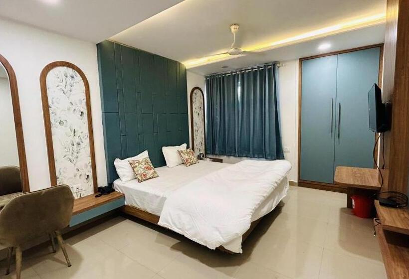 Quarto Estandar Cama King, The Gamora