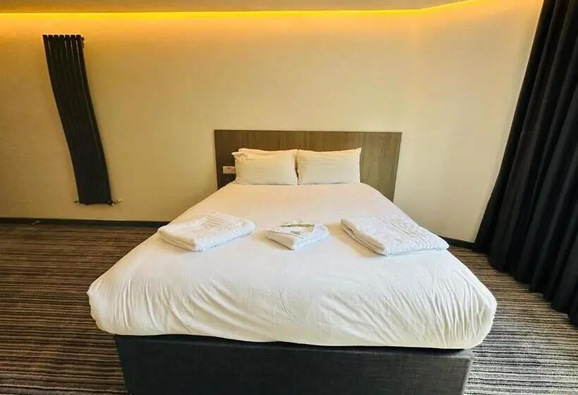 キングサイズベッドのデラックスルーム, My Motel Glasgow Airport