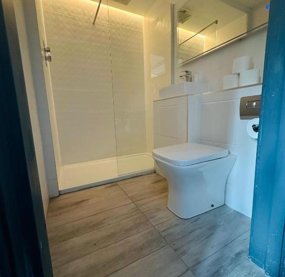 이그제큐티브 트리플, My Motel Glasgow Airport