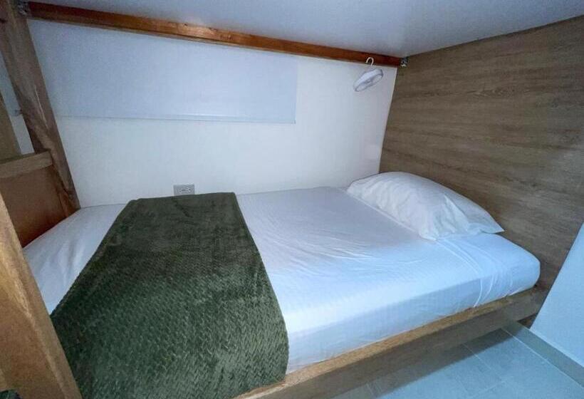 מיטה בחדר משותף, Casa Lupe Hostal