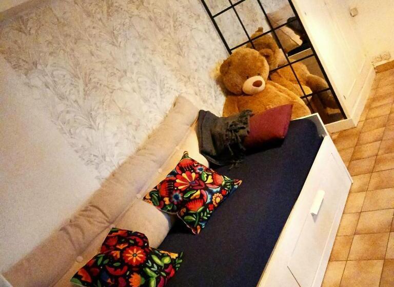 Семейное Студио, La Casa D Atras