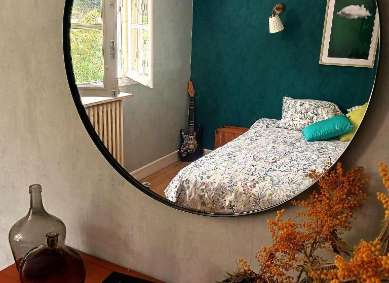 Семейное Студио, La Casa D Atras