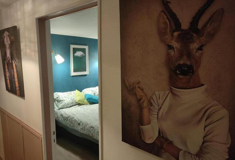 Семейное Студио, La Casa D Atras