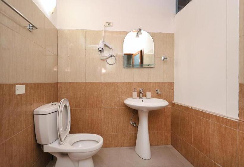 اتاق استاندارد سه نفره, Vila Spahiu