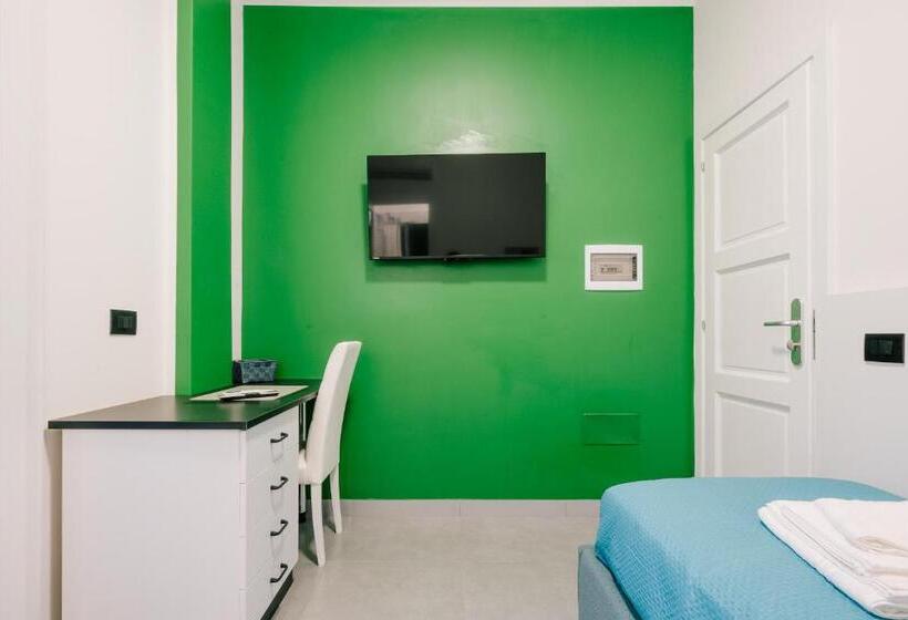 غرفة قياسية فردية, B&b Insonnyroom