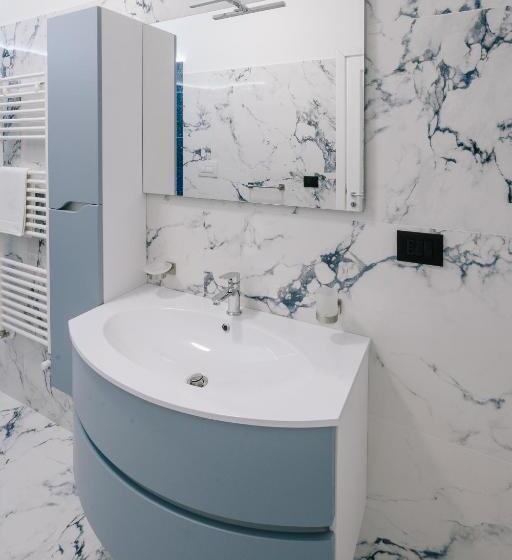 غرفة قياسية فردية, B&b Insonnyroom