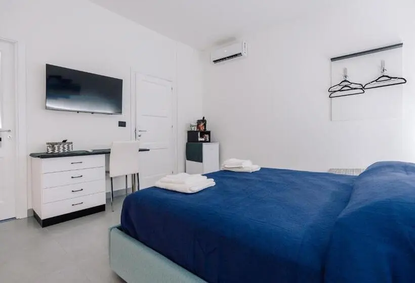 Standard Triple Room with Terrace, B&b Insonnyroom