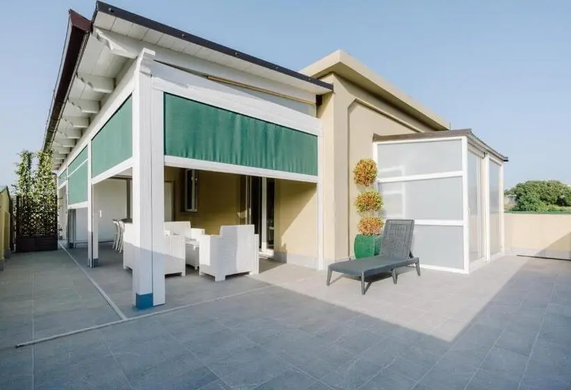 Standard Triple Room with Terrace, B&b Insonnyroom