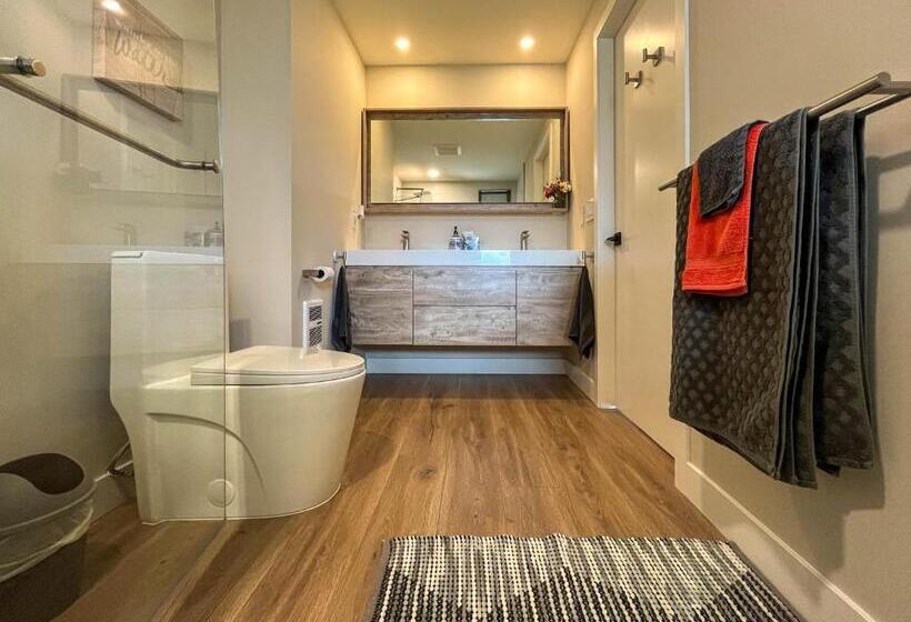 Стандартный Номер Кровать Кинг, Kelowfornia Lakeview Retreat