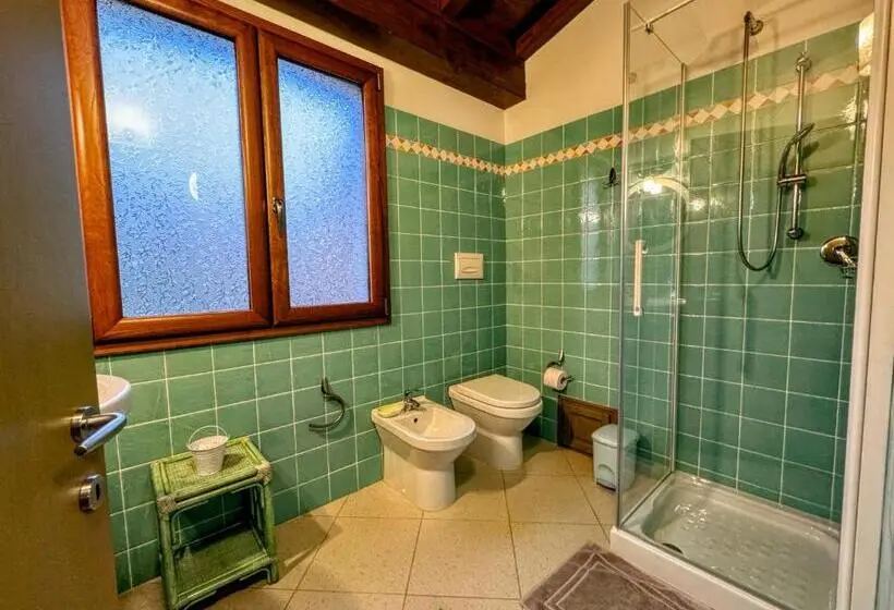 Perhehuone, B&b Stell E Mari