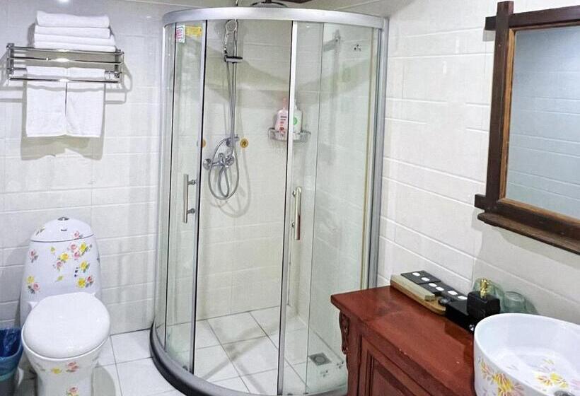 חדר דלוקס לשלושה, 原乡文苑客栈