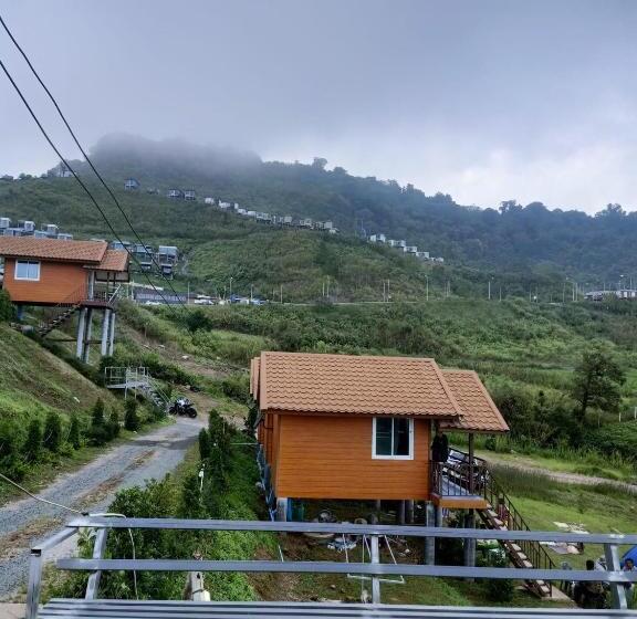 标准间, Baan Phak Plaithang At Phu Thap Buek