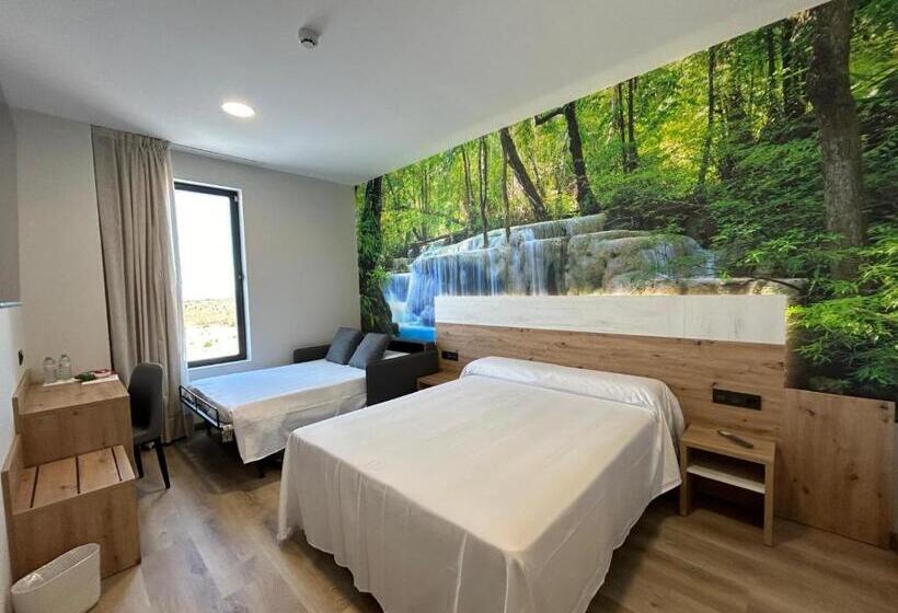 חדר סטנדרט לשלושה, Javalambre