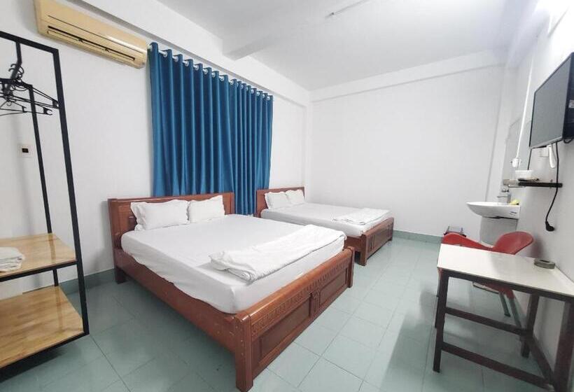 اتاق استاندارد, Song Tường