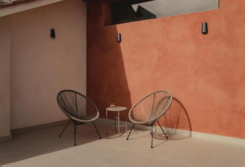 آپارتمان پریمیوم 1 خوابه, Pau Suites