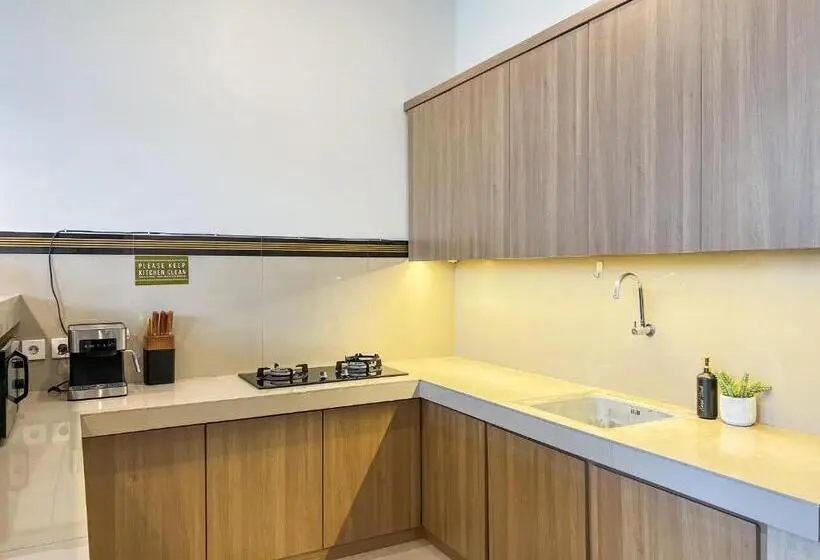 デラックスルーム, 1 Min To Batu Bolong Island Boy Guesthouse Kt 1