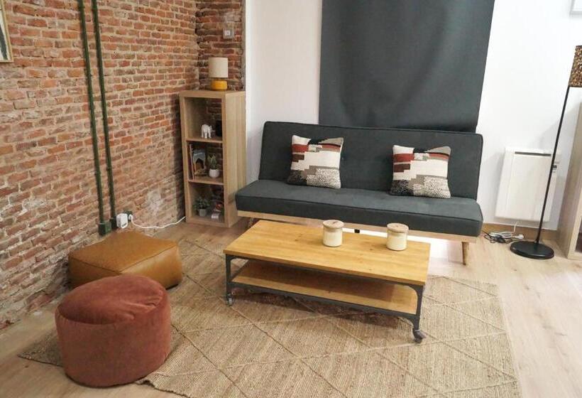 اتاق استاندارد, Estudio María Bosch