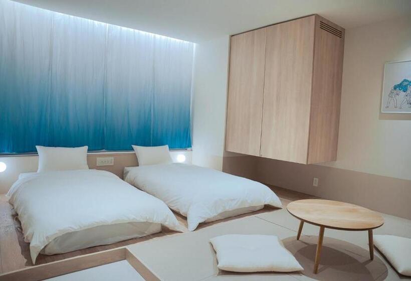 Четырехместный Номер Стандарт, Sekai Hotel Takaoka