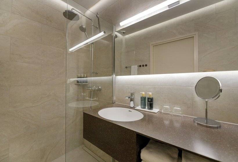 适合残疾人使用的标准间, Solo Sokos Hotel Pier 4