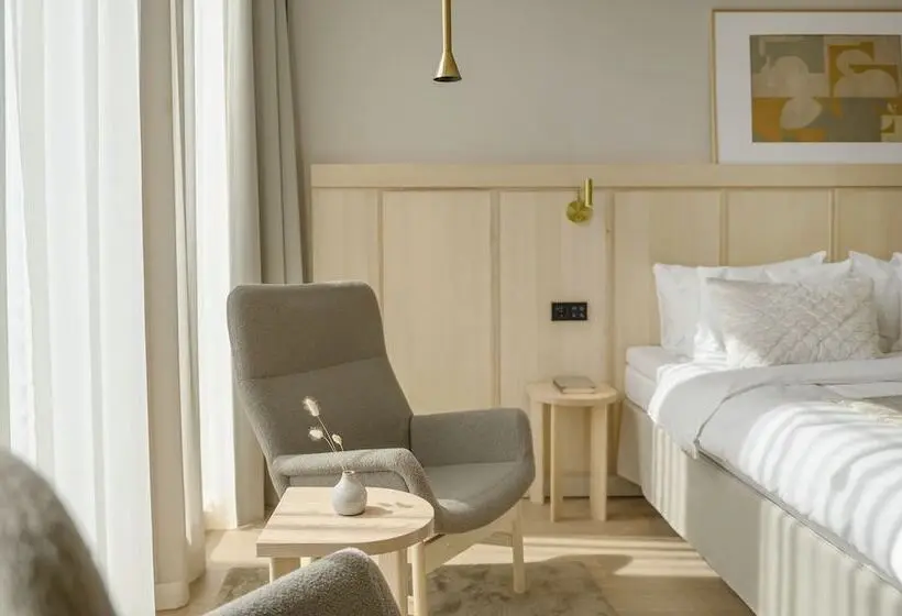 سوییت جونیور, Solo Sokos Hotel Pier 4