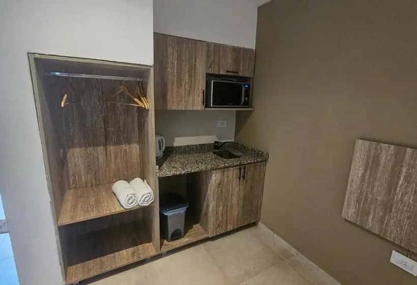 スタンダードルーム, La Quinta Suites