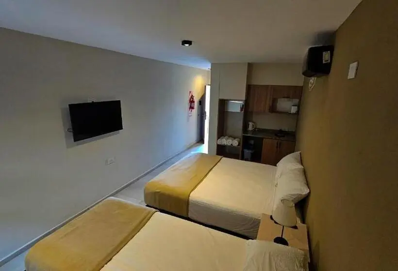 スタンダード４人部屋, La Quinta Suites