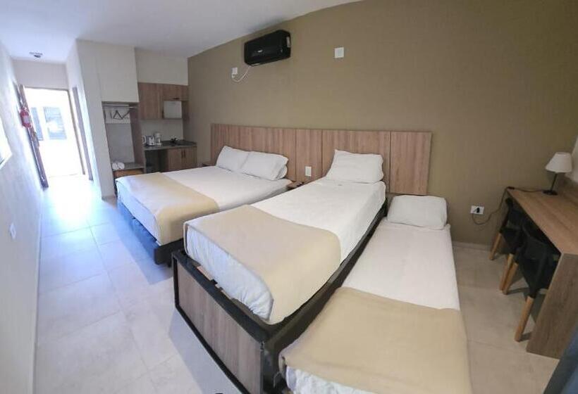 חדר סטנדרט לארבעה, La Quinta Suites