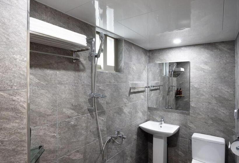 スタンダード4人部屋, Ilchul Pension